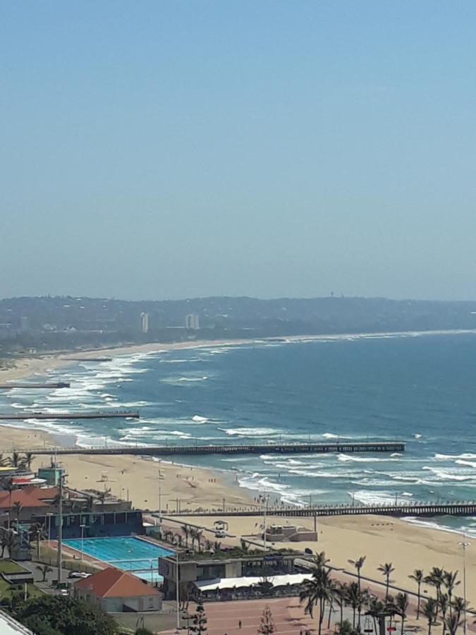 Into The Blue On The Beach Durban Kültér fotó