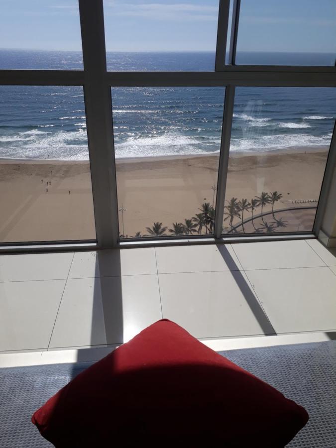 Into The Blue On The Beach Durban Kültér fotó